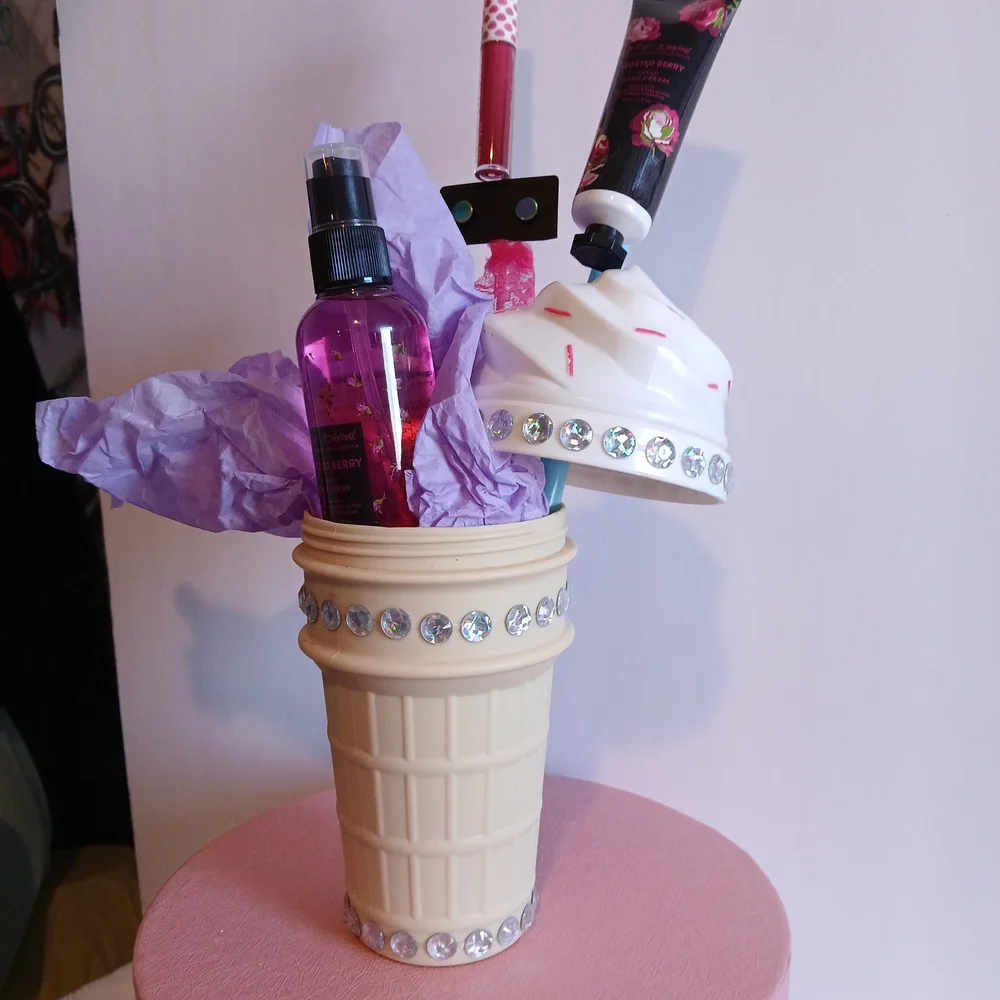 Ice Cream Cone Nicole Miller, BJ Celebration Concept/Gift Set